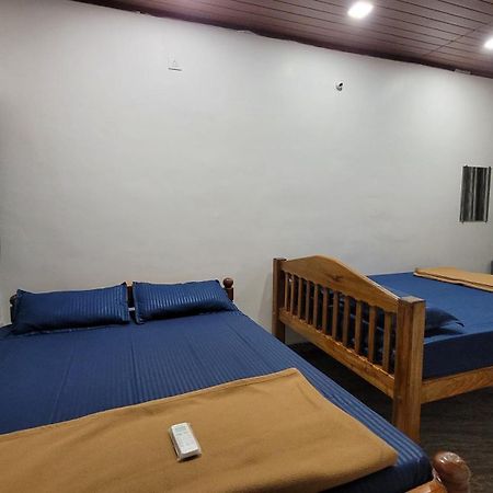 Hotel Golden Sky à Gokarna  Extérieur photo