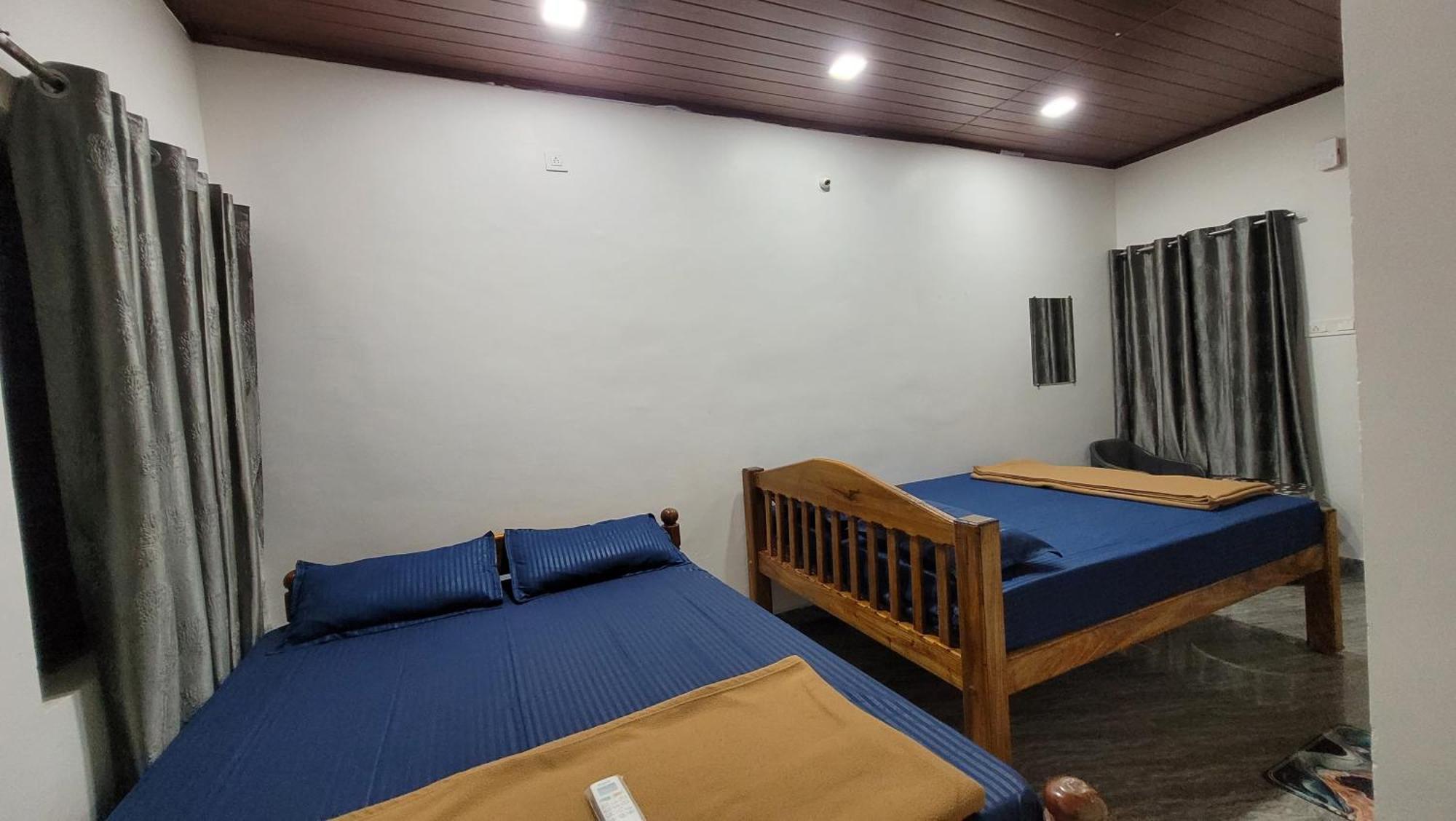 Hotel Golden Sky à Gokarna  Extérieur photo